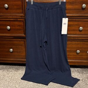 ALO Yoga Muse Wide Leg Pant